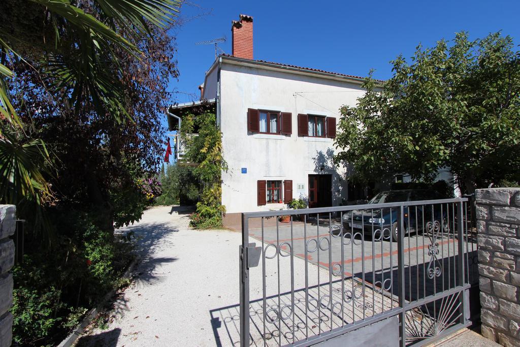 רוביני Apartments Giorgia מראה חיצוני תמונה